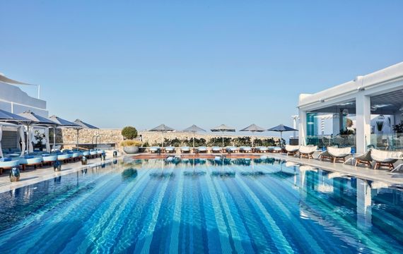 נופש יוקרתי ב- Myconian Kyma