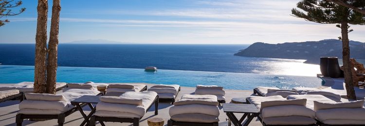 נופש יוקרתי ב- Myconian Utopia