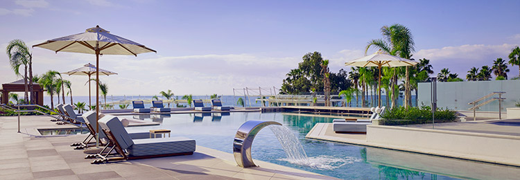 קיץ מפנק במלונות הטובים ביותר של קפריסין